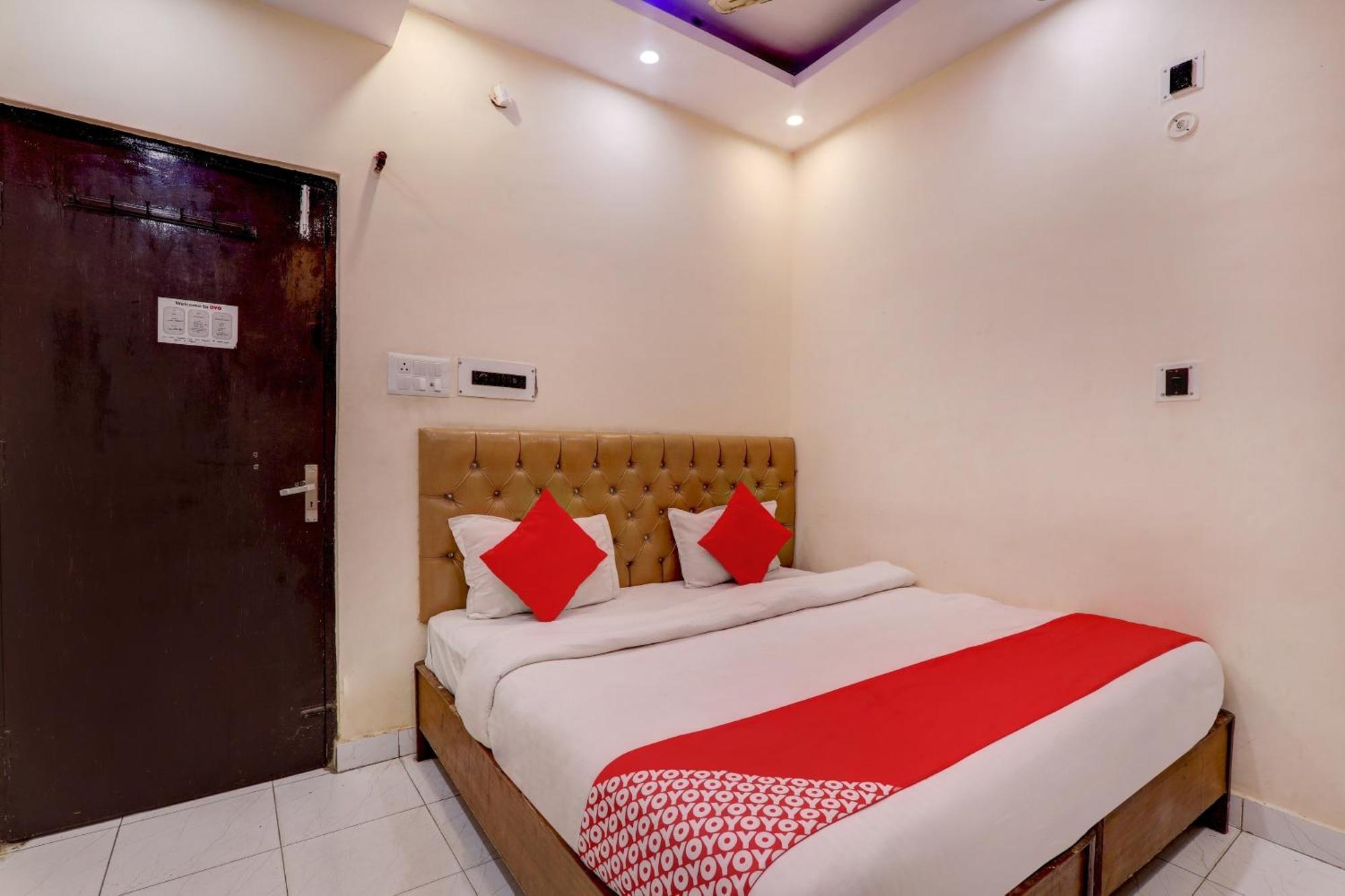 Hotel O Moon Palace Near Sahara Ganj Mall لاكناو المظهر الخارجي الصورة