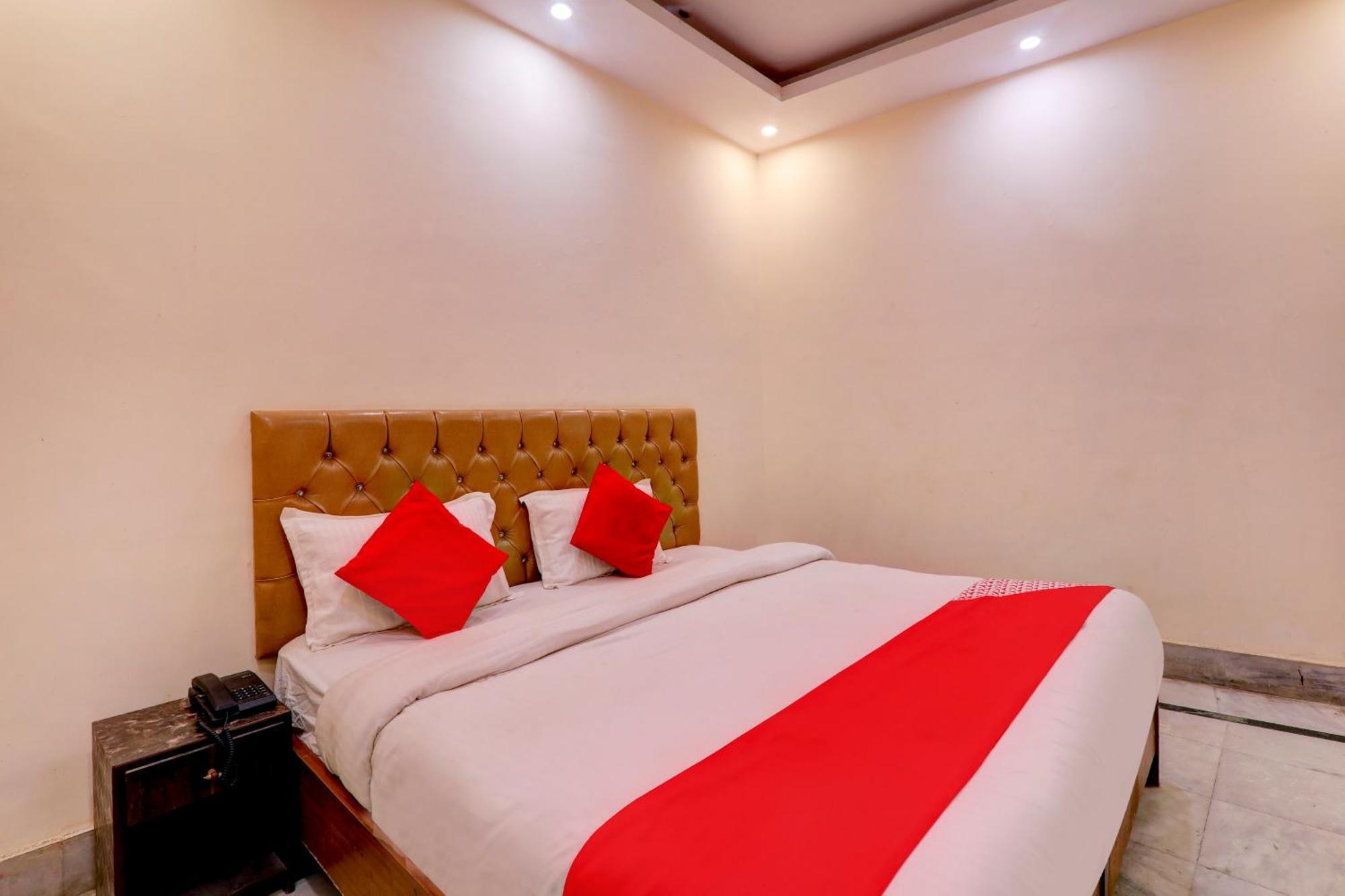 Hotel O Moon Palace Near Sahara Ganj Mall لاكناو المظهر الخارجي الصورة