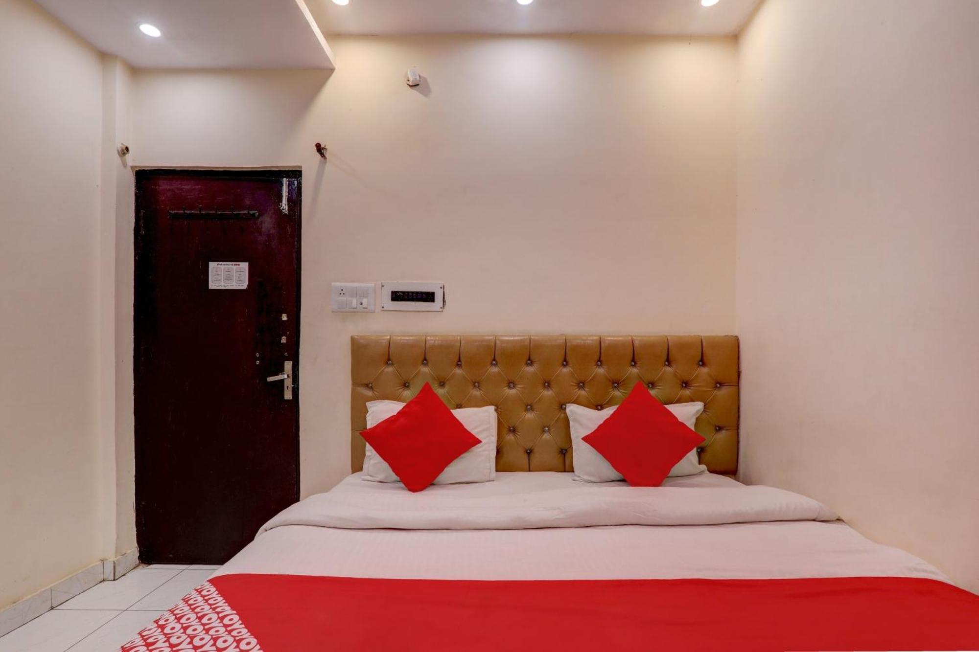 Hotel O Moon Palace Near Sahara Ganj Mall لاكناو المظهر الخارجي الصورة